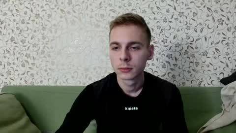 Snapshot of nicksuper8 chatting on December 29, 8:33 am Nick online show from December 29, 8:33 am