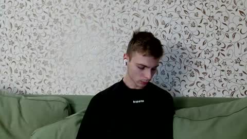 Snapshot of nicksuper8 chatting on March 4, 8:46 am Nick online show from March 4, 8:46 am