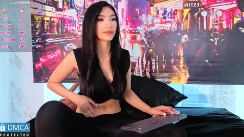 Snapshot of nicky_1824 chatting on September 22, 7:05 pm NICKY online show from September 22, 7:05 pm