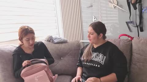 Snapshot of nicky_as chatting on November 25, 2:17 pm nicky_as online show from November 25, 2:17 pm