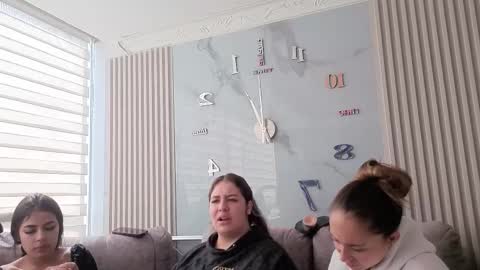 Snapshot of nicky_as chatting on December 1, 1:49 pm nicky_as online show from December 1, 1:49 pm