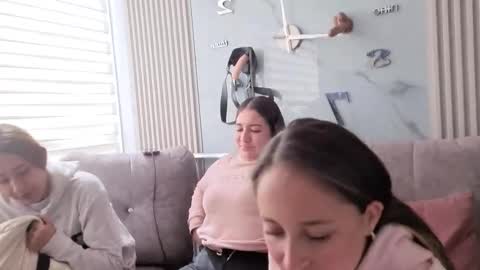 nicky_as online show from December 16, 2:22 pm