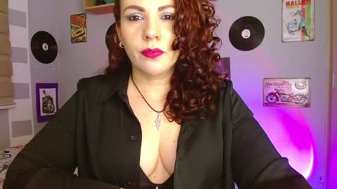 Snapshot of nicky_lucy_m chatting on January 28, 1:08 am lucy online show from January 28, 1:08 am
