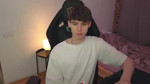 Nicki  Danny online show from April 14, 5:30 pm