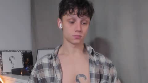 Nicky Neal online show from December 6, 1:40 am