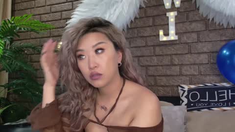 Today is my 41st birthday  And in 2 hours Im waiting for you on the stream Stock up on tokens and a good mood Nicky online show from December 9, 1:34 pm