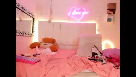 Snapshot of nicky_teem chatting on October 23, 8:02 am nicky_teem online show from October 23, 8:02 am