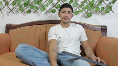 nicky online show from December 19, 7:40 pm