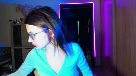 Nicky Weekends online show from January 26, 2:24 am