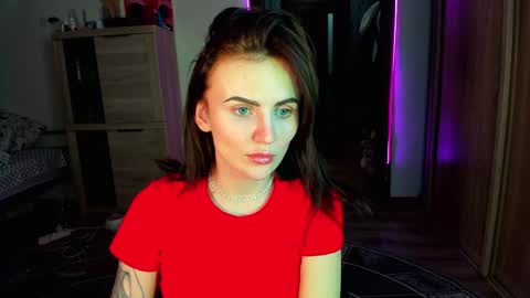 Nicky Weekends online show from February 4, 2:53 pm