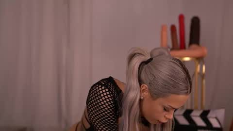 Nicky online show from September 30, 5:40 pm