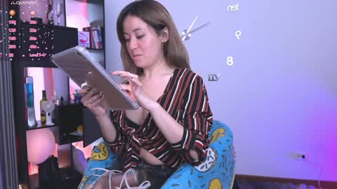Nicky online show from December 28, 3:48 pm