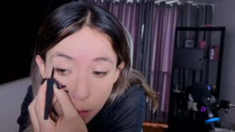 Nicky online show from April 16, 8:09 pm