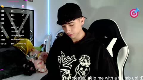 nico online show from December 11, 10:03 am