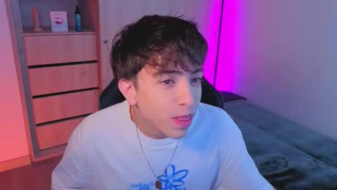 Snapshot of nicoisonline chatting on October 10, 8:08 pm Nicolas online show from October 10, 8:08 pm