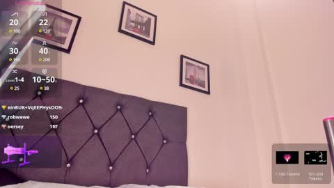 Snapshot of nicol_gil01 chatting on December 19, 4:13 am Nicol online show from December 19, 4:13 am