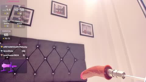 Snapshot of nicol_gil01 chatting on January 10, 5:58 am Nicol online show from January 10, 5:58 am