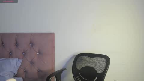 Nicol sanchez online show from February 17, 11:11 pm