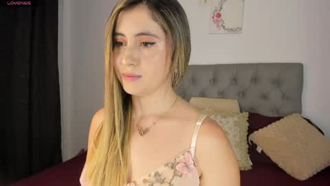 Nicol online show from April 23, 11:18 pm
