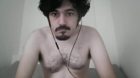 nicolas221193 online show from November 10, 10:58 am