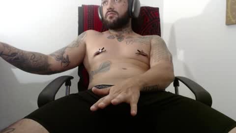 Snapshot of nicolas_torres99 chatting on February 11, 6:08 am nicolas online show from February 11, 6:08 am