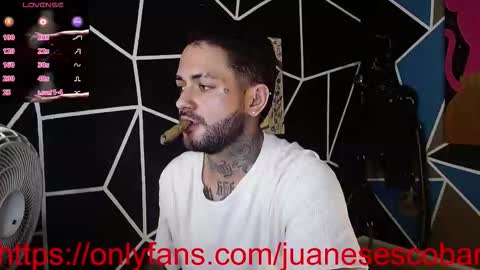 Snapshot of nicolas_torres99 chatting on October 10, 4:00 am nicolas online show from October 10, 4:00 am