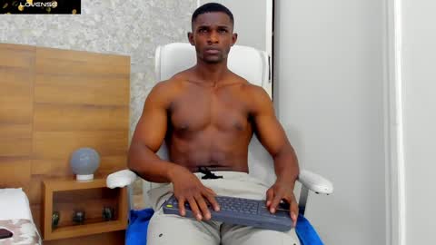 Nicolas online show from December 2, 12:07 pm