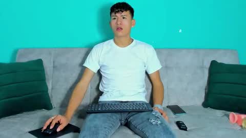 Snapshot of nicolastorres__ chatting on November 22, 2:43 am nicolastorres__ online show from November 22, 2:43 am