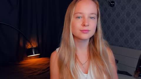 Nicoletta online show from September 9, 6:07 pm