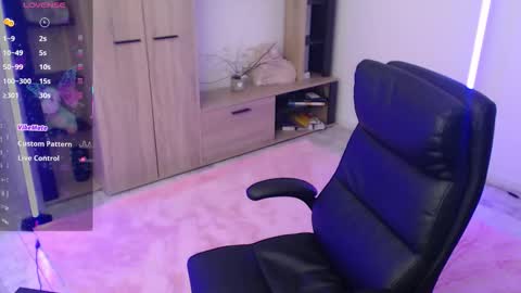 Nico online show from November 17, 8:47 pm