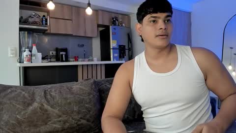 nicole_and_thiago1 online show from January 8, 2:52 pm