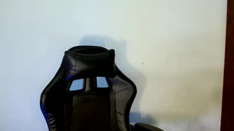 nicole_kiss01 online show from February 17, 2:59 pm