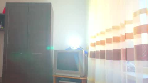 Snapshot of nicole_red__ chatting on October 31, 9:43 am Nicole online show from October 31, 9:43 am