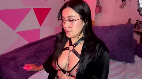 Nicole online show from January 7, 5:54 am