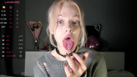 Mary online show from December 11, 6:25 am