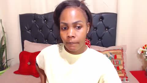 Snapshot of nicolechanell271 chatting on December 18, 2:32 am Nicole Chanel online show from December 18, 2:32 am