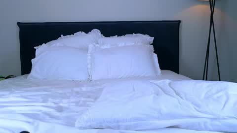 Nicole online show from October 16, 5:19 am