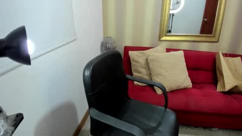 Nicolettcolin  online show from December 3, 7:01 pm