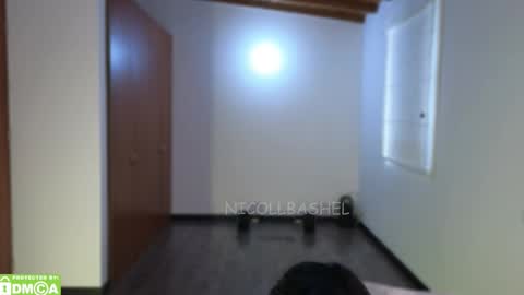 Snapshot of nicollbashel chatting on November 16, 5:07 pm Nicoll Independent model online show from November 16, 5:07 pm