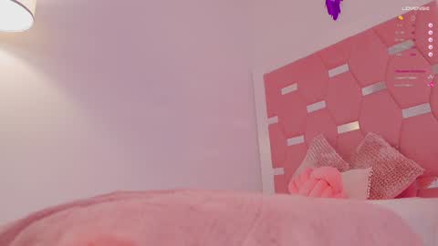  NEW instagram nicollemitchelle online show from January 5, 3:23 pm