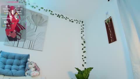 Nicolle online show from September 22, 1:02 pm