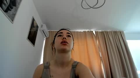 Nicolle online show from April 18, 6:28 am