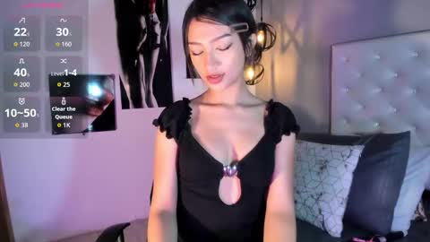 Snapshot of nicollee_heart chatting on October 11, 1:53 pm Nicolle online show from October 11, 1:53 pm
