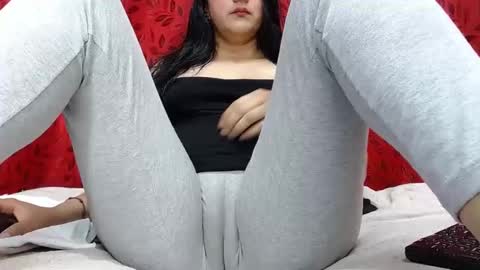 Snapshot of nicolleowens chatting on November 4, 9:36 pm NICOLLE online show from November 4, 9:36 pm