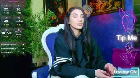 Snapshot of nicollepalmer chatting on November 14, 10:47 am Nicolle online show from November 14, 10:47 am