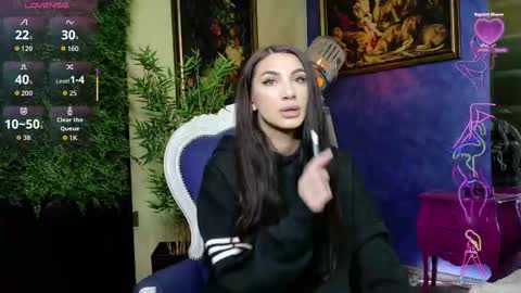 Snapshot of nicollepalmer chatting on December 2, 11:26 am Nicolle online show from December 2, 11:26 am