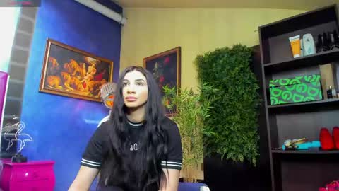 Nicolle online show from April 15, 7:59 am