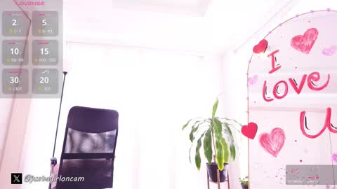 Snapshot of nicollet_ chatting on February 11, 6:13 pm Nicollet online show from February 11, 6:13 pm