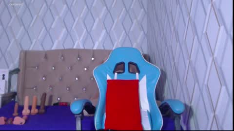 Nicolle Miley online show from January 29, 11:41 am