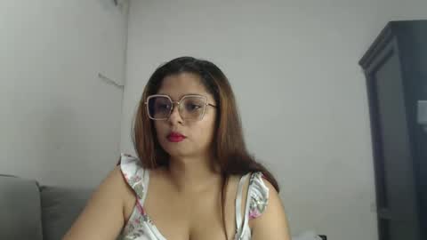 Snapshot of nicollgreen chatting on September 27, 1:49 pm NicollGreen online show from September 27, 1:49 pm